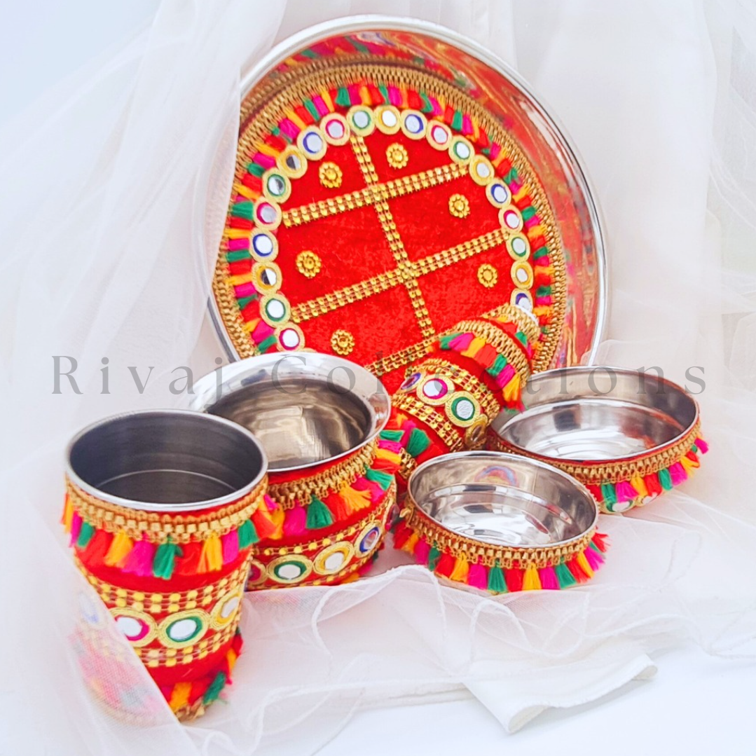 Red Tassel Mirror Detail Decorative Set